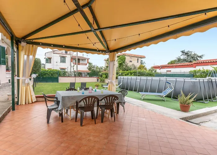 Stunning Home In Castel Volturno